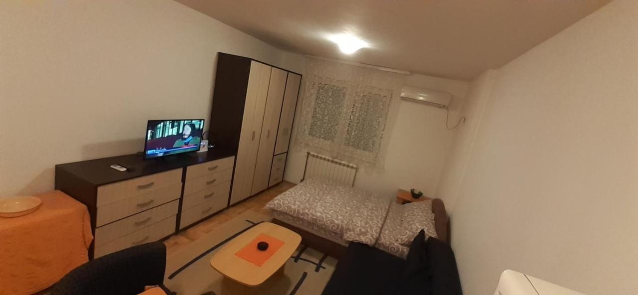 Sirmijum Hause Daire Sremska Mitrovica Dış mekan fotoğraf